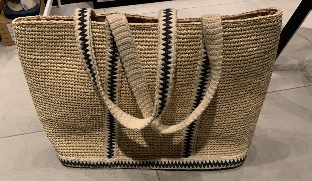 Large pattern beach bag
